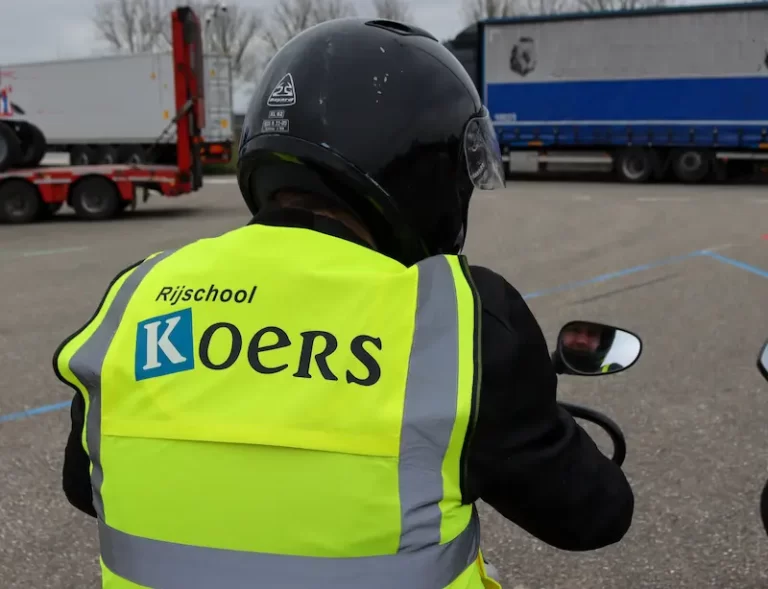 Rijschool Koers motor rijles